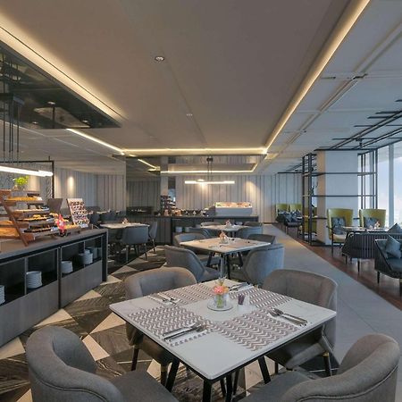 Movenpick Surabaya City Luaran gambar