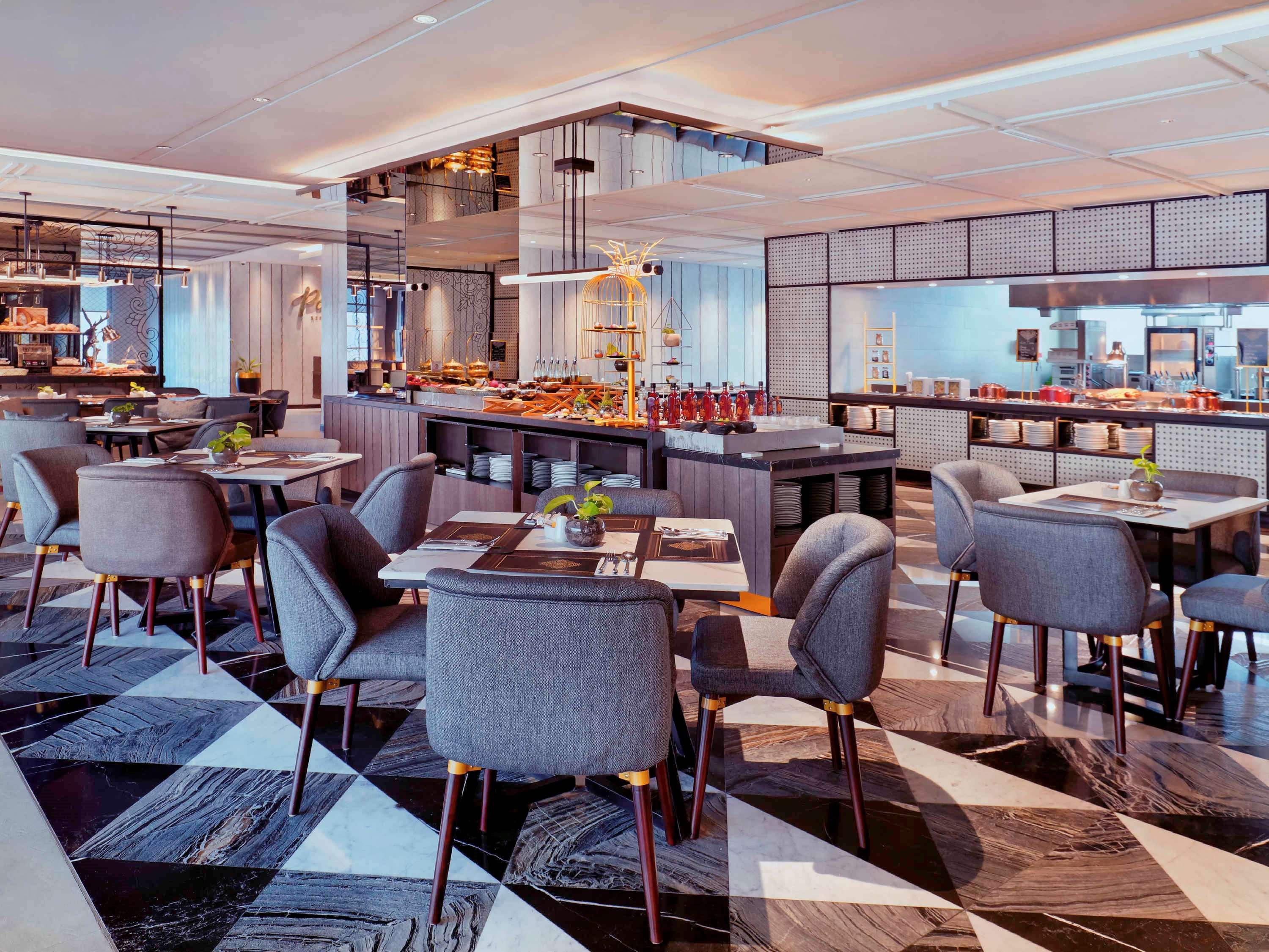 Movenpick Surabaya City Luaran gambar
