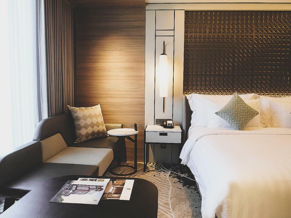 Movenpick Surabaya City Luaran gambar