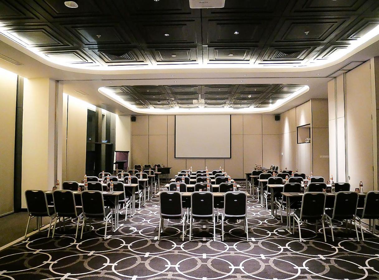 Movenpick Surabaya City Luaran gambar