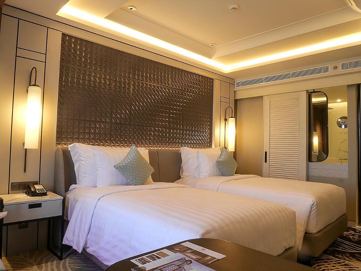 Movenpick Surabaya City Luaran gambar