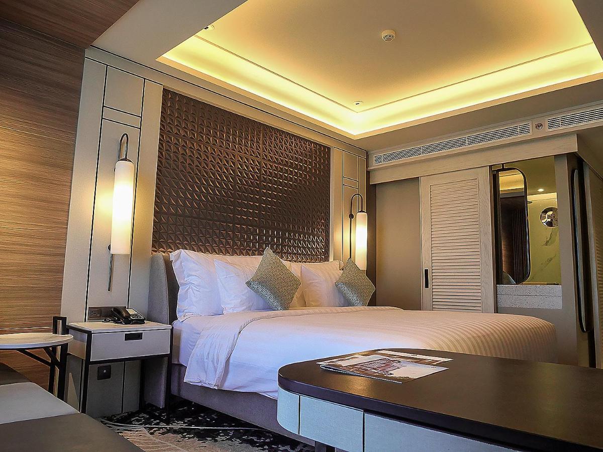 Movenpick Surabaya City Luaran gambar
